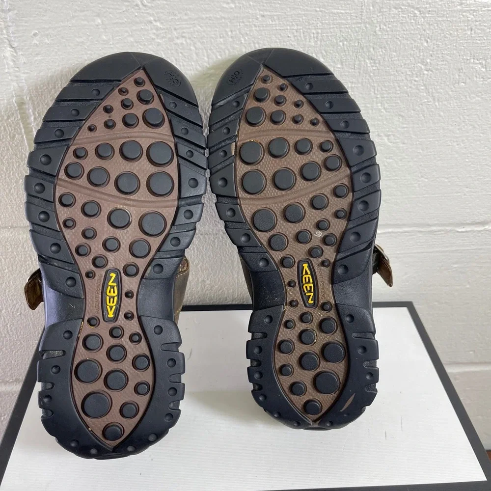 Keen Fisherman Sandals Brown Leather Closed Toe Buckle Women's 10 US/7.5 UK
